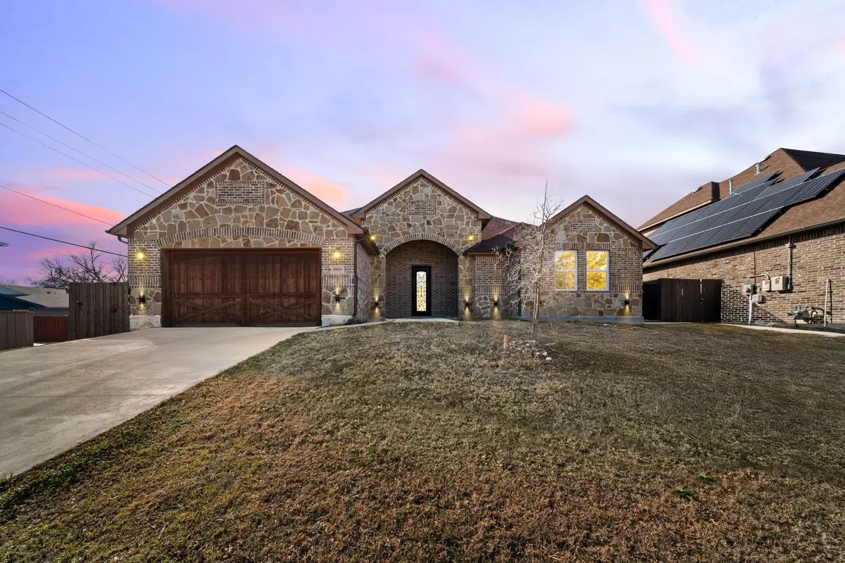 8809 Isom Lane, Dallas, TX 75249 - Image #1
