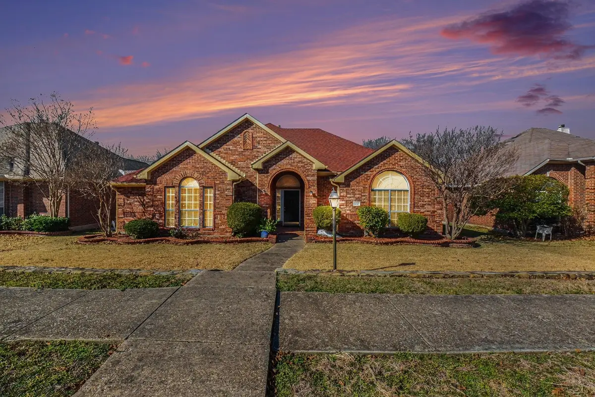 1227 Rivercrest Drive, Mesquite, TX 75181 - Image #1