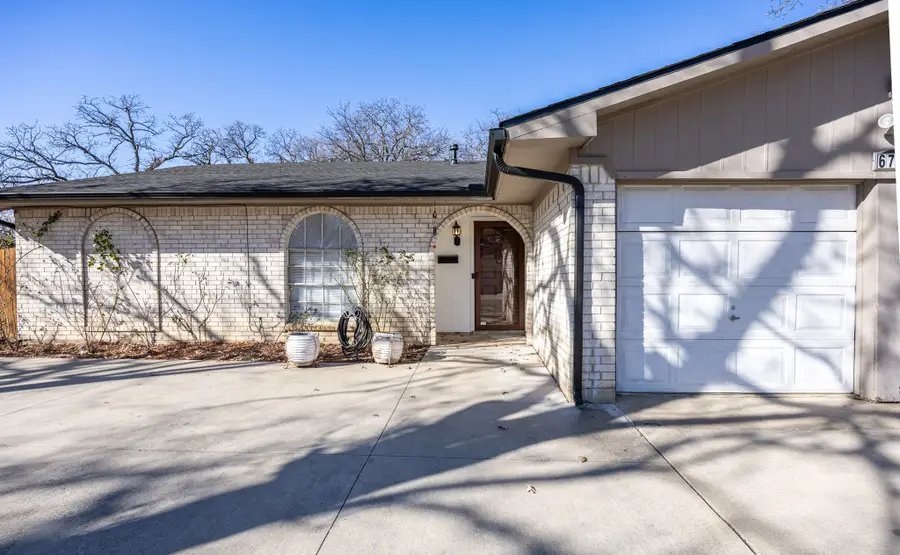 6704 Trailwood Drive, Forest Hill, TX 76140 - Image #3