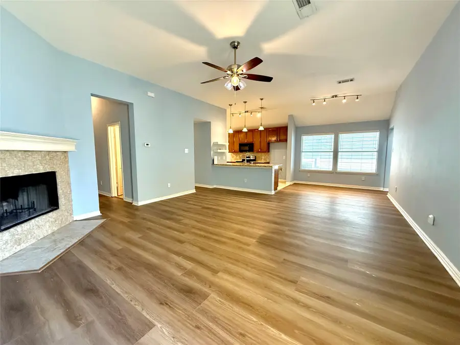 970 Fox Grove Lane, Providence Village, TX 76227 - Image #3