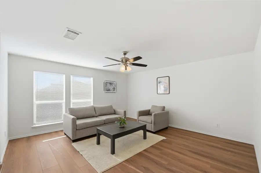 2040 Club Oak Drive, Heartland, TX 75126 - #2