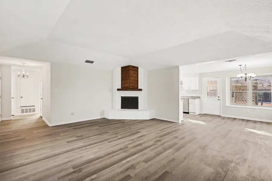 2316 Busch Drive, Arlington, TX 76014 - Image #3