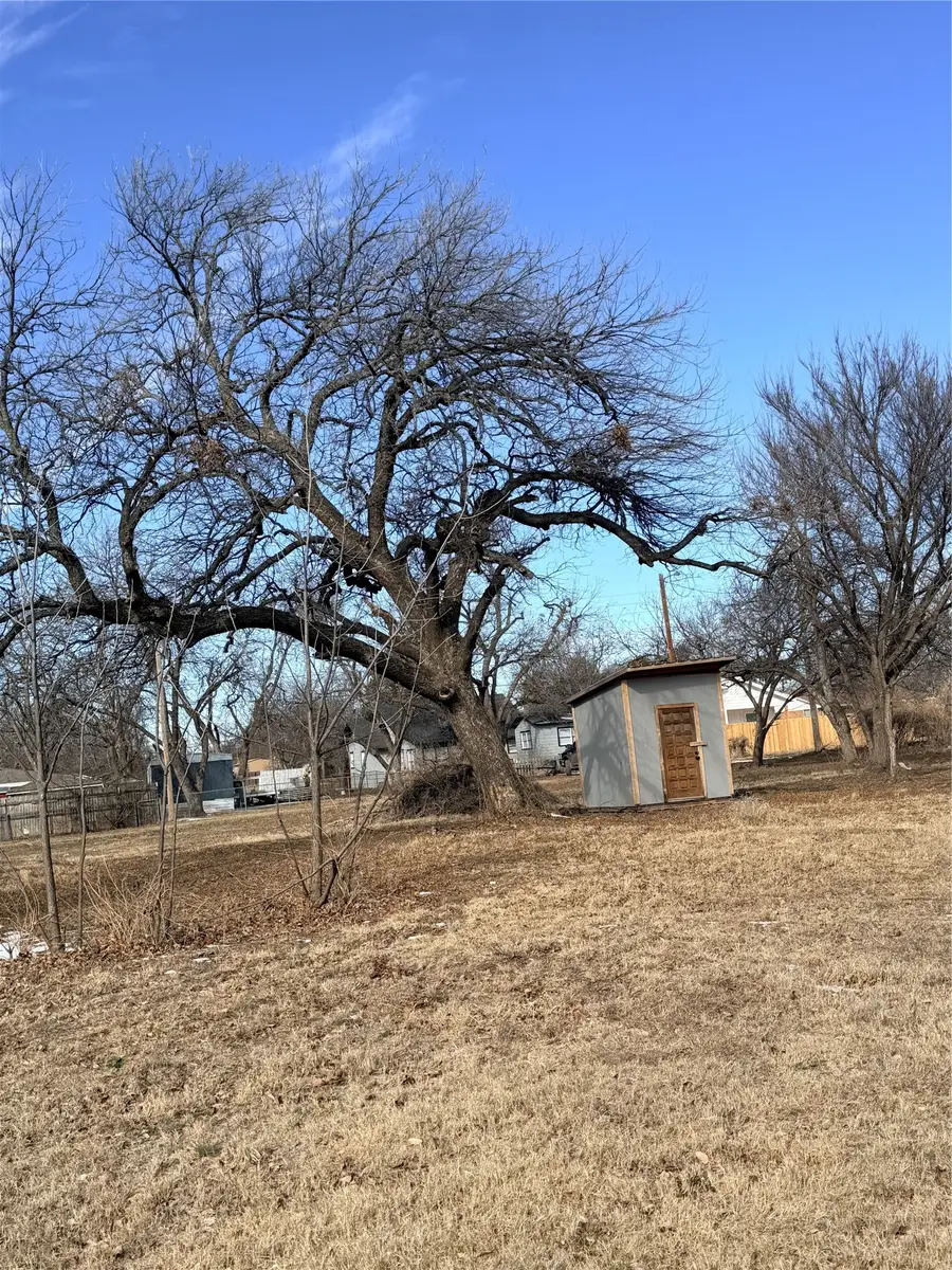 218 Cedar Street, Clyde, TX 79510 - Image #2