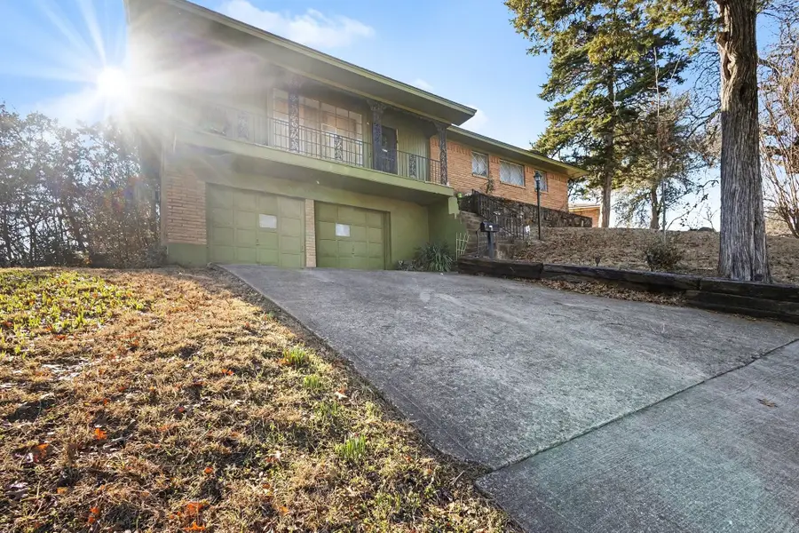 618 Oak Forest Drive, Dallas, TX 75232 - Image #2