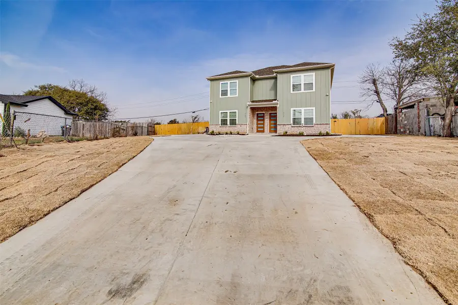 3157 N Glen Garden Drive, Fort Worth, TX 76119 - Image #2