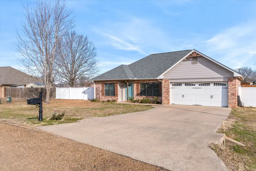 6030 Suncrest Drive, Athens, TX 75752 - Image #2
