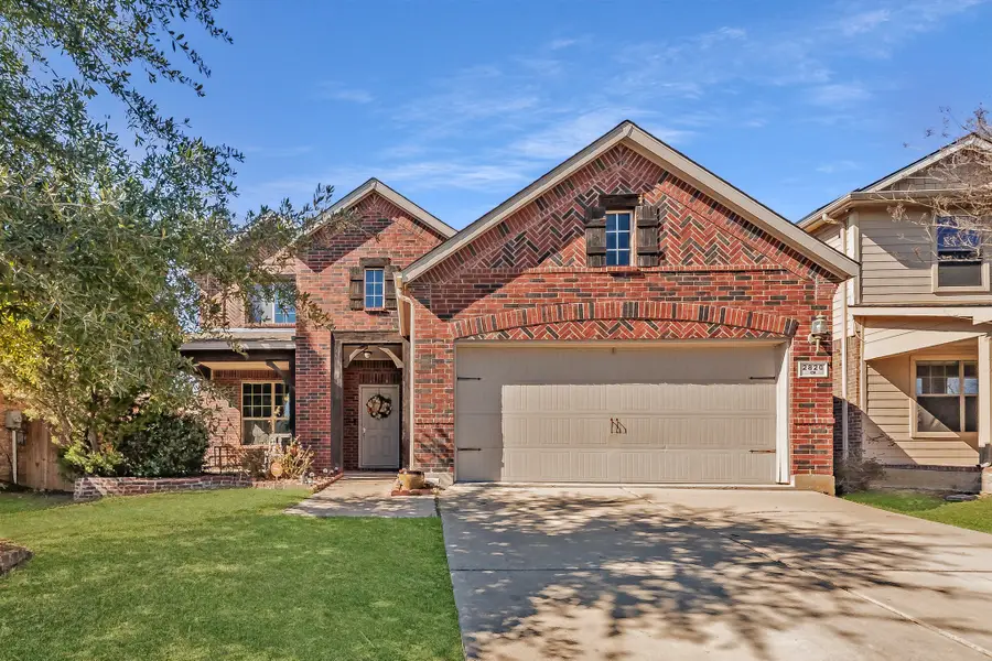 2820 Gardendale Drive, Fort Worth, TX 76120 - Image #2