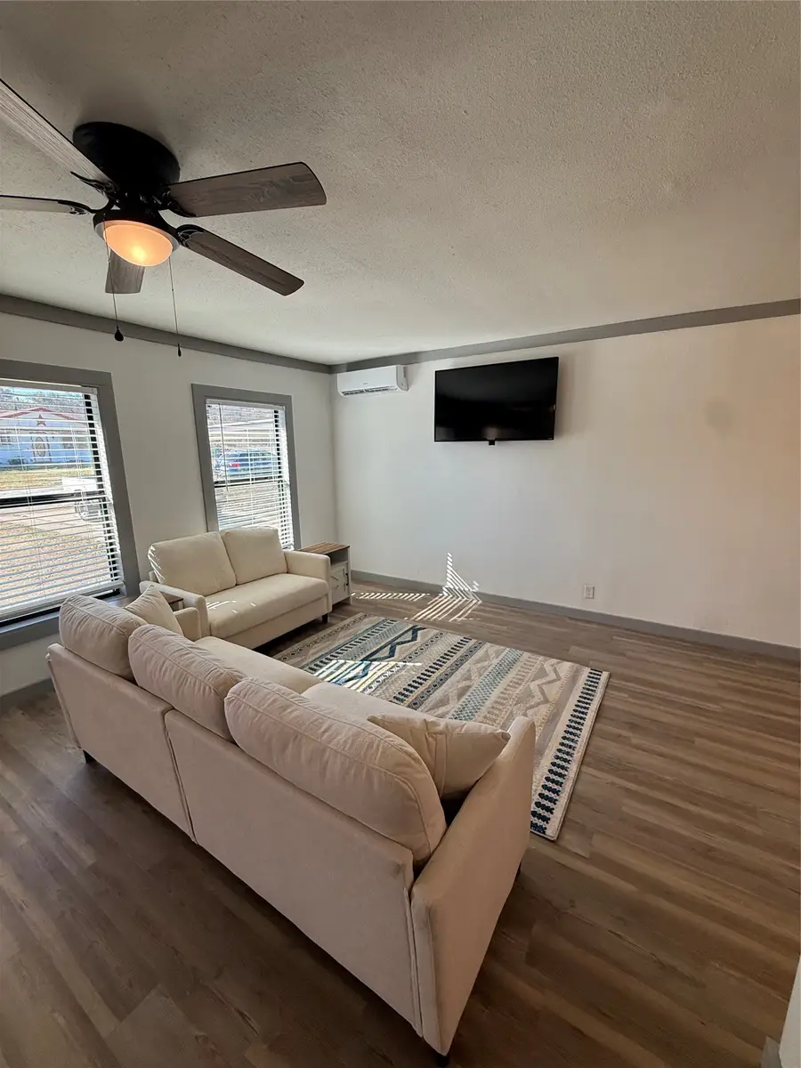 1114 W Mesquite Street, Coleman, TX 76834 - #3