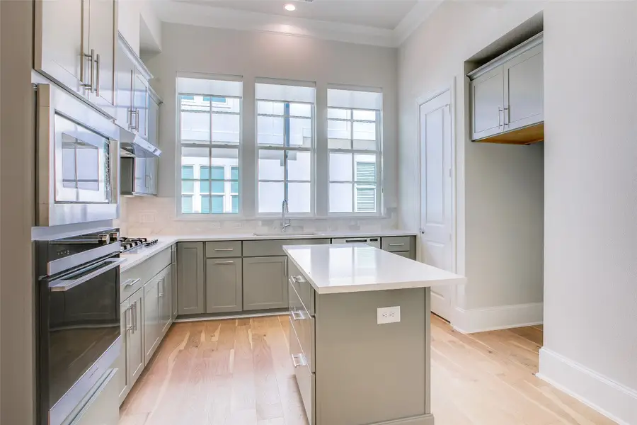 4639 New Water Lane, Dallas, TX 75219 - Image #2