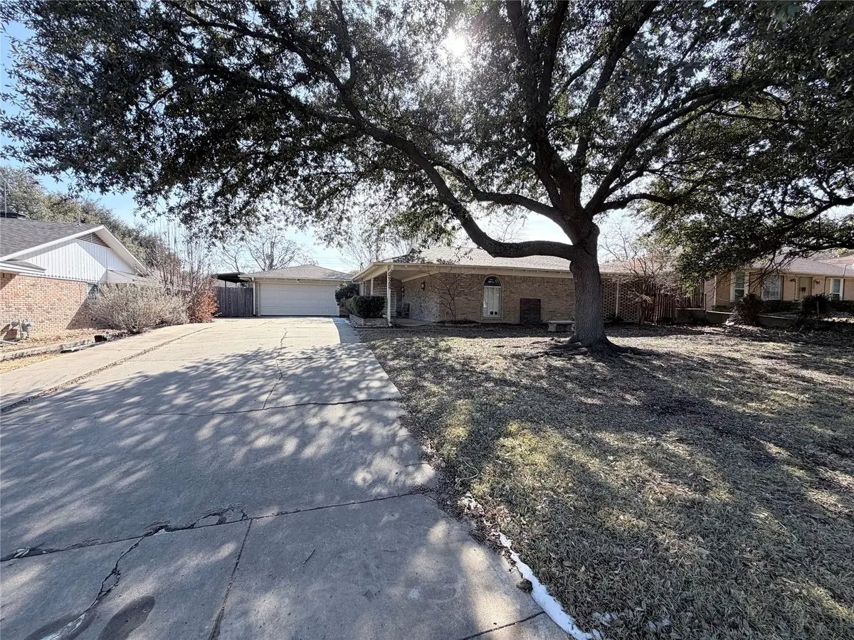 6209 Trail Lake Drive, Fort Worth, TX 76133 - Image #1