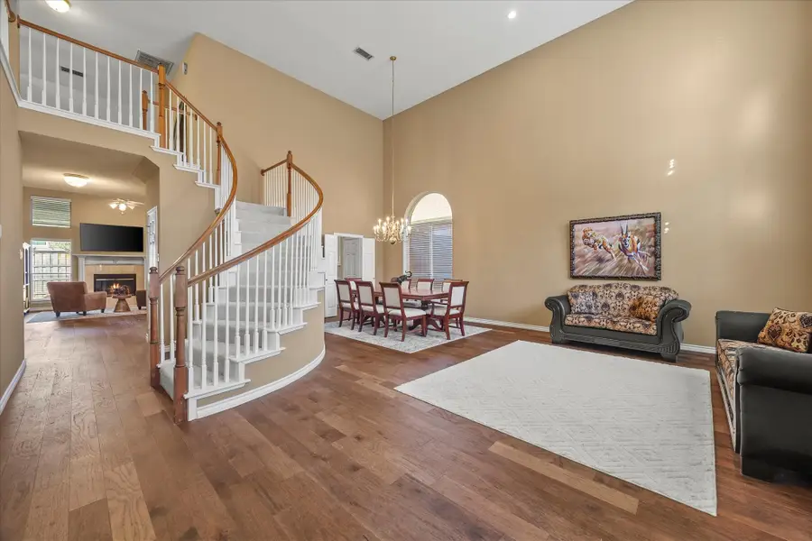 14633 Lakecrest Drive, Addison, TX 75001 - Image #2