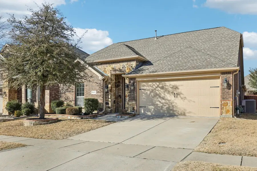 10620 Broken Spoke Lane, McKinney, TX 75072 - Image #2
