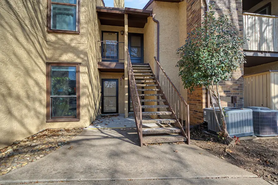 1201 Harwell Drive #222, Arlington, TX 76011 - Image #2