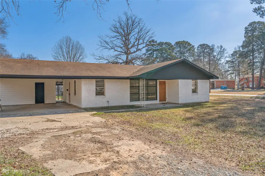 612 S Cypress, Vivian, LA 71082 - #2
