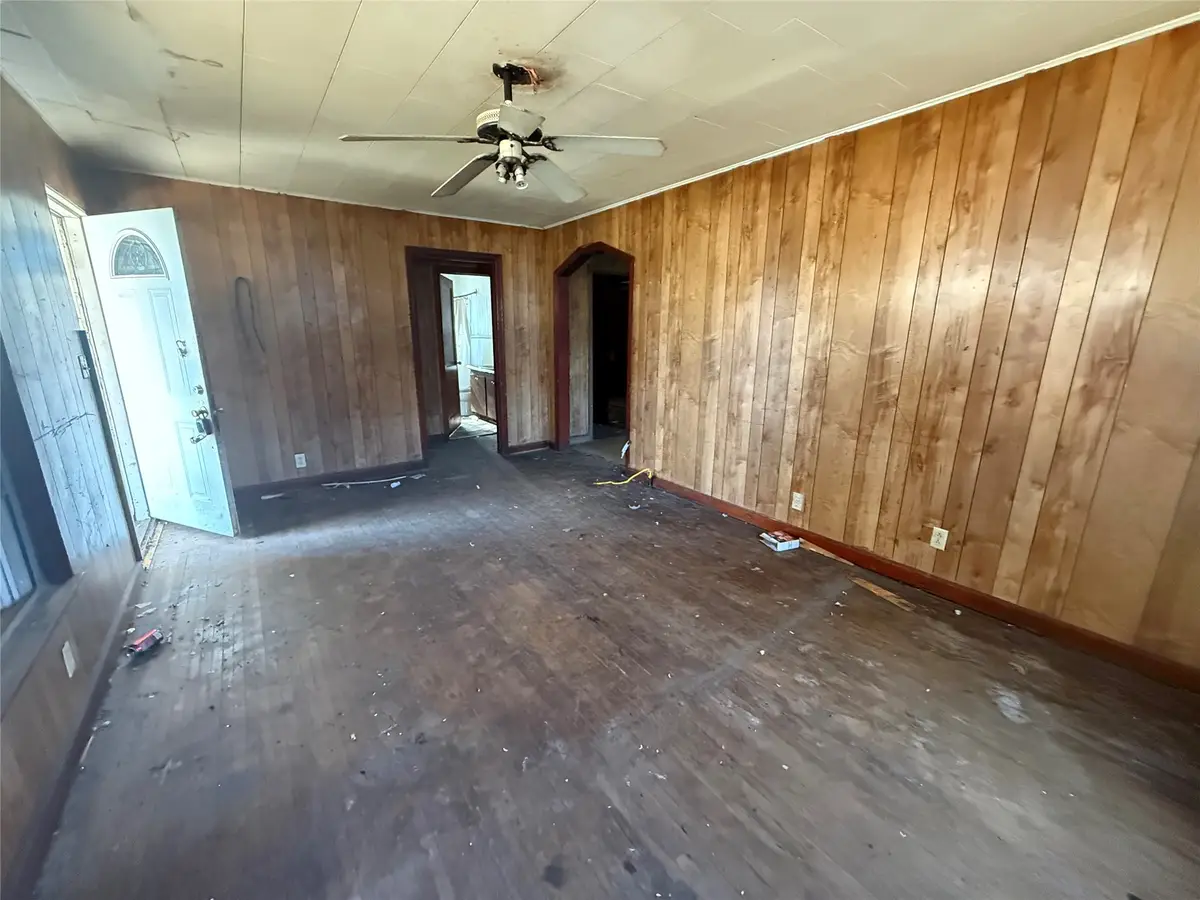 227 24th Street Nw, Paris, TX 75460 - Image #1