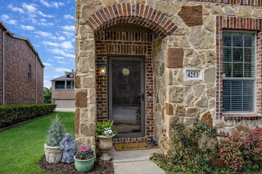 4253 Riverview Drive, Carrollton, TX 75010 - Image #2