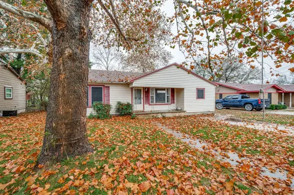 932 Moss Street, Gainesville, TX 76240