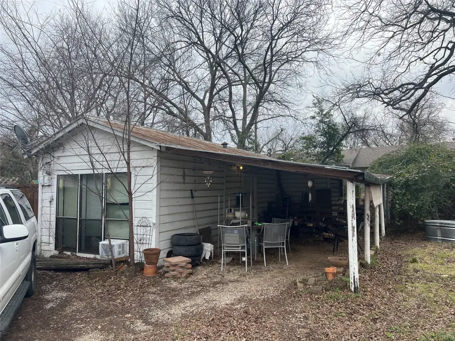 110 Peach Street, Denton, TX 76209 - #2