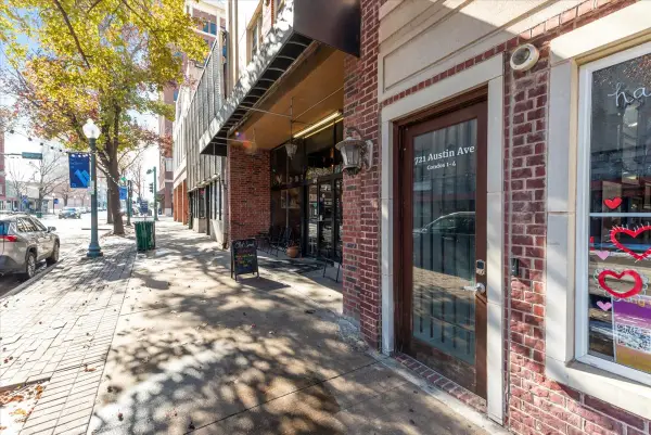 721 Austin Avenue #B, Waco, TX 76701