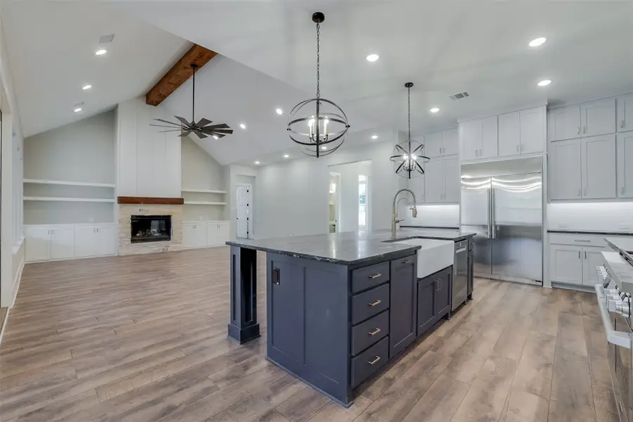 4031 Waters Edge Drive, Midlothian, TX 76065 - Image #3