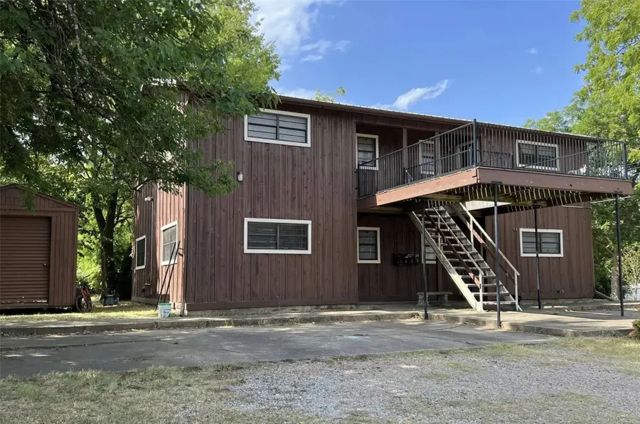 104 E South Street, Clarksville, TX 75426 - Image #2