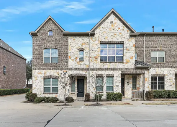 2813 Troutt Drive, Carrollton, TX 75010