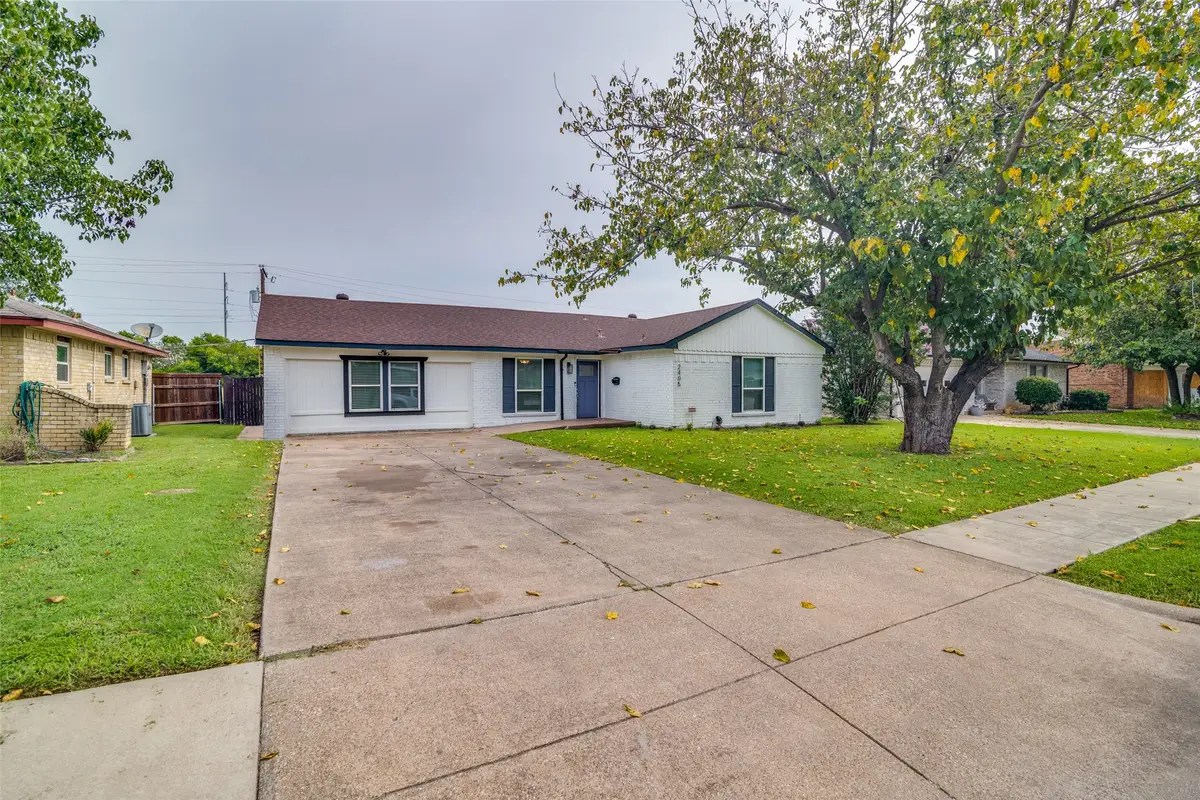 2405 Whippoorwill Drive, Mesquite, TX 75149 - Image #1