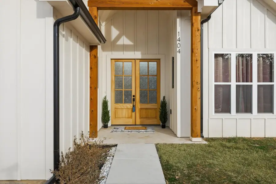 1404 17th Street, Bridgeport, TX 76426 - Image #3