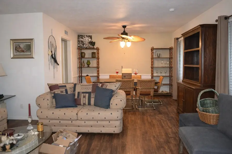 3437 Livingston Lane, Carrollton, TX 75007 - Image #3