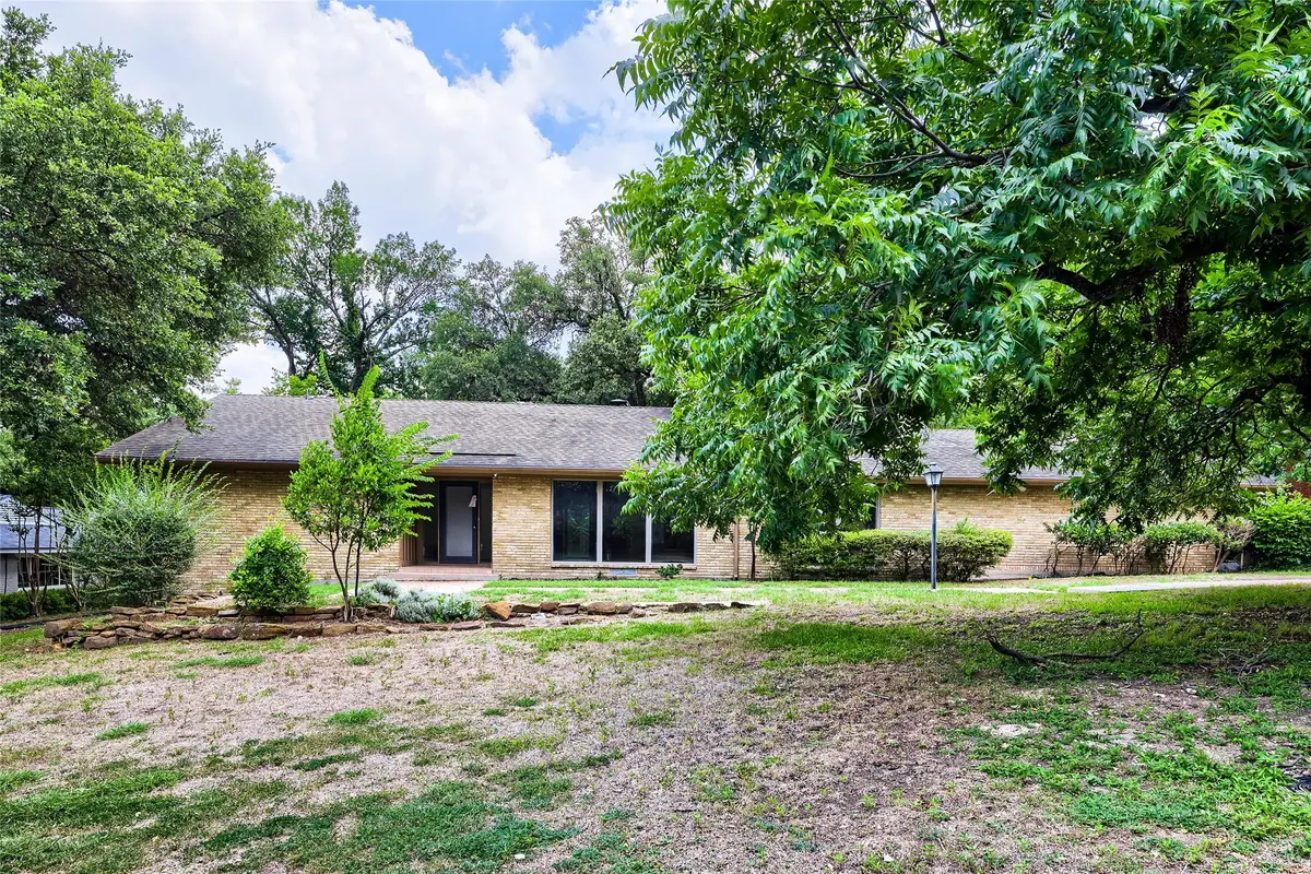 6606 Stonebrook Circle, Dallas, TX 75240 - #1