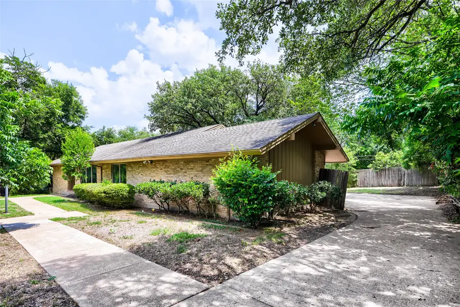 6606 Stonebrook Circle, Dallas, TX 75240 - #2