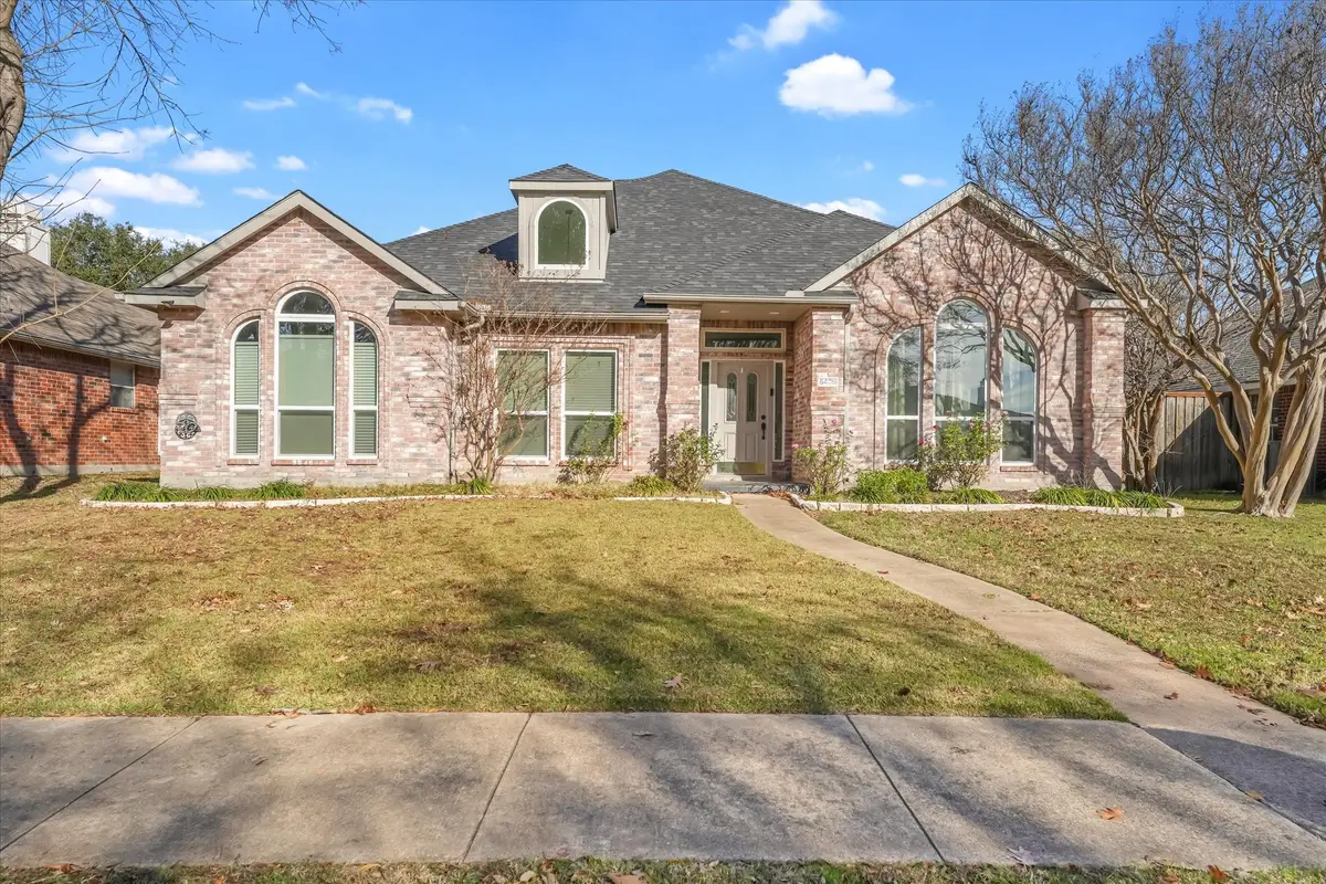 8405 Greenspoint Drive, Rowlett, TX 75088 - Image #1