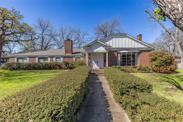 220 N Holly, Sherman, TX 75092