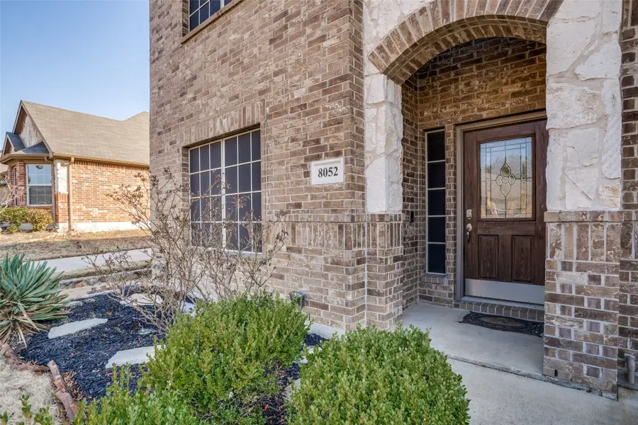 8052 Vista Hill Lane, Dallas, TX 75249 - Image #2