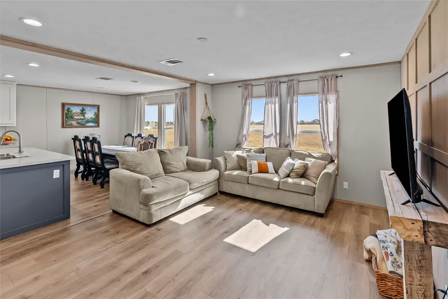 10616 Mustang Drive, Godley, TX 76044 - Image #2