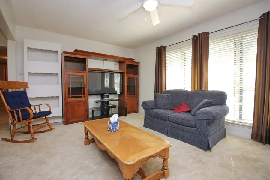 400 S Fordyce Street, Blooming Grove, TX 76626 - #3