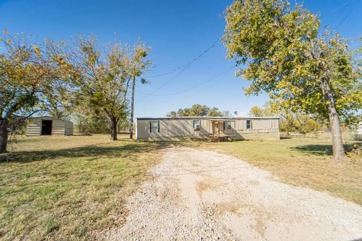 516 S Butte Street, Breckenridge, TX 76424 - #1