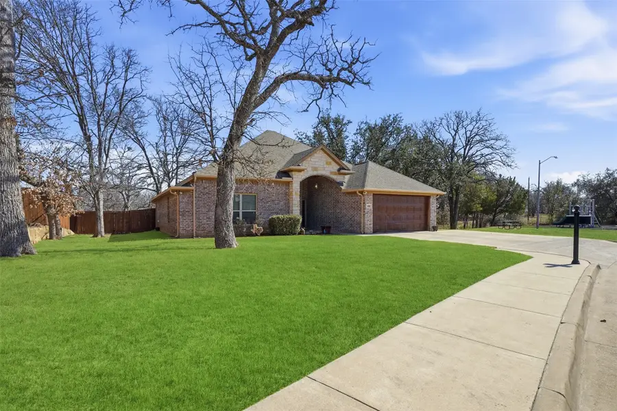 306 Donna Circle, Granbury, TX 76049 - #3