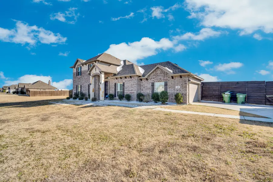 320 Berkeley Drive, Waxahachie, TX 75167 - Image #2
