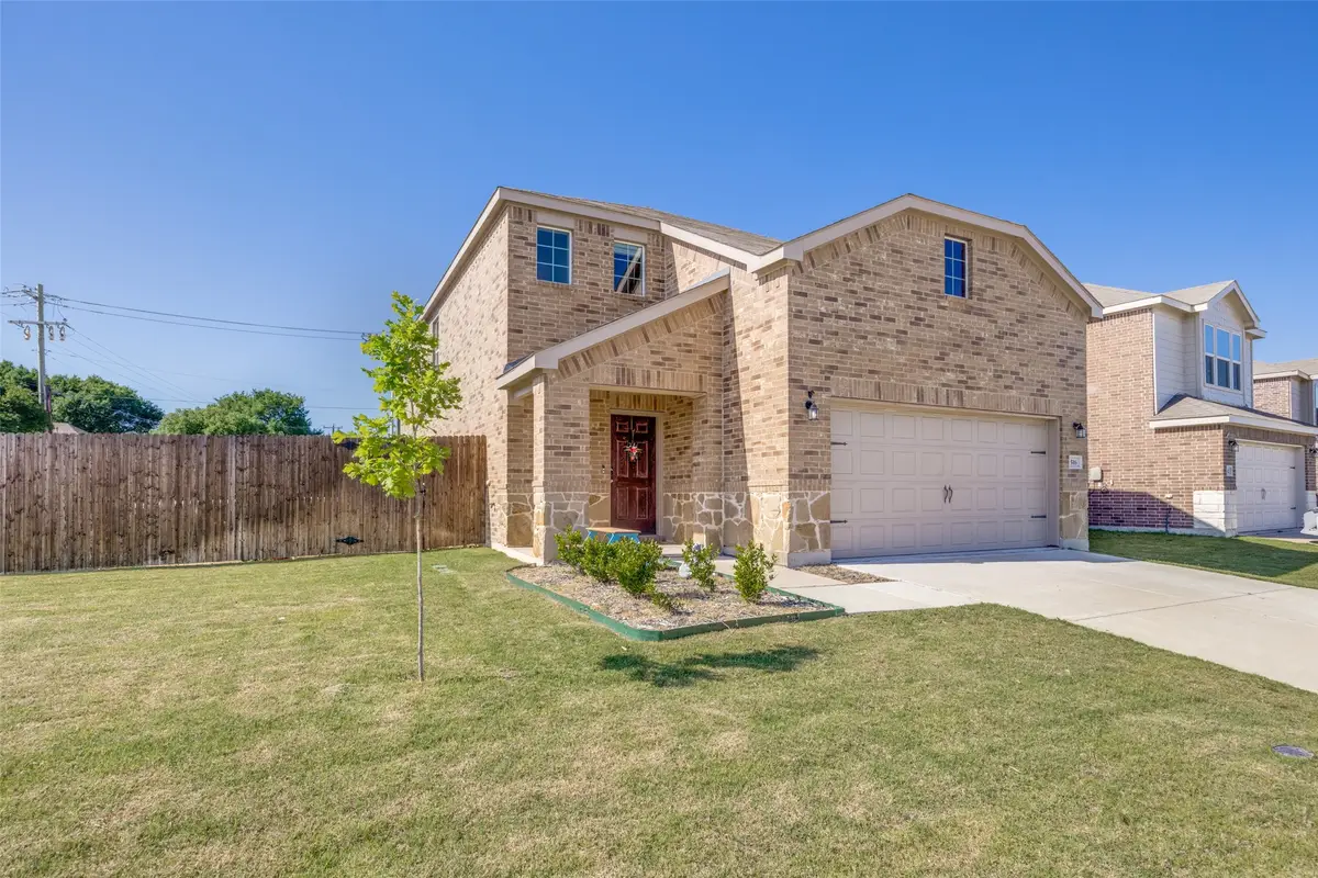 516 W Marshall Drive, Van Alstyne, TX 75495 - Image #1