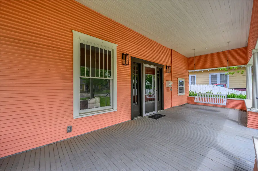 1111 E Houston, Sherman, TX 75090 - #2