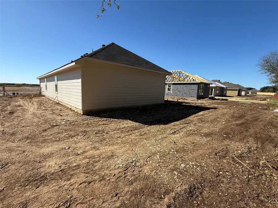 115 Adaline Bend, McGregor, TX 76657 - Image #3