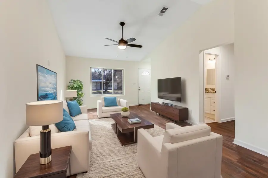 13784 Brookgreen Circle, Dallas, TX 75240 - Image #2