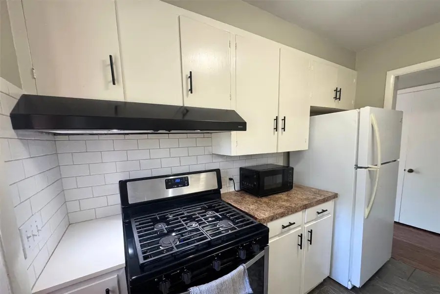 933 Jefferson Place, Shreveport, LA 71104 - #3