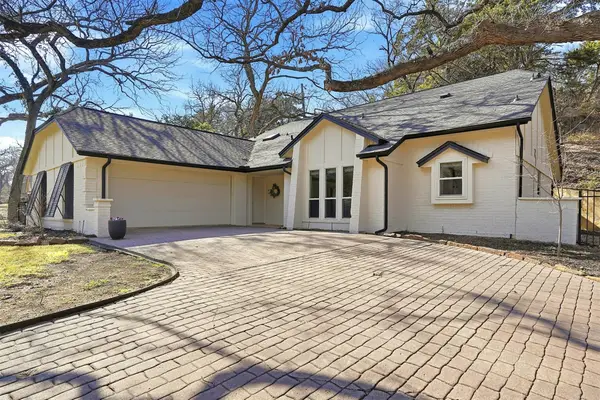 907 Sleepy Hollow Drive, Cedar Hill, TX 75104