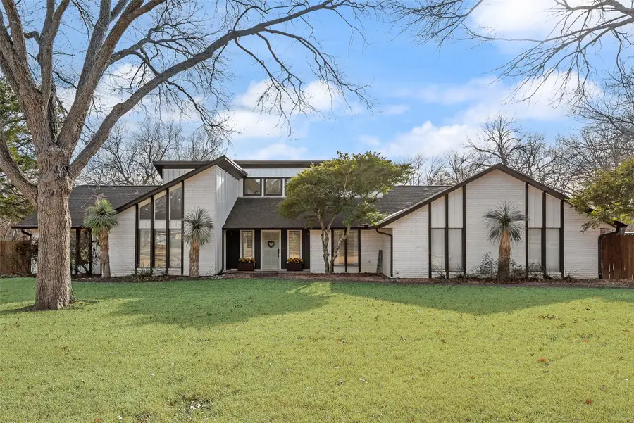 126 Forest Brook Street, Oak Leaf, TX 75154 - Image #3
