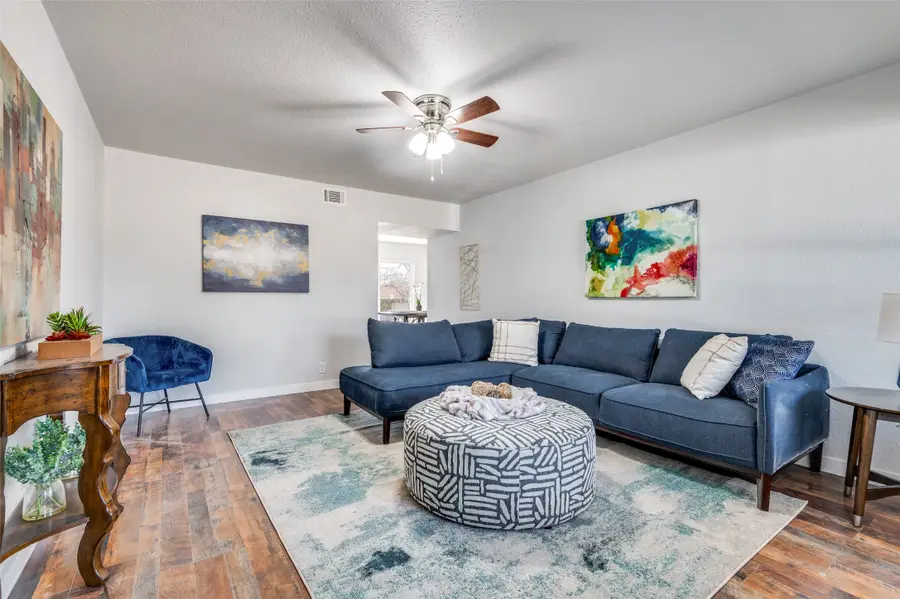 2314 Gilbert Circle, Arlington, TX 76010 - Image #2