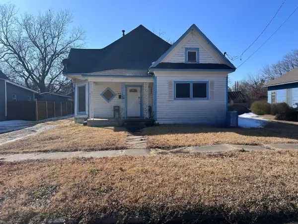1032 S Montgomery Street, Sherman, TX 75090