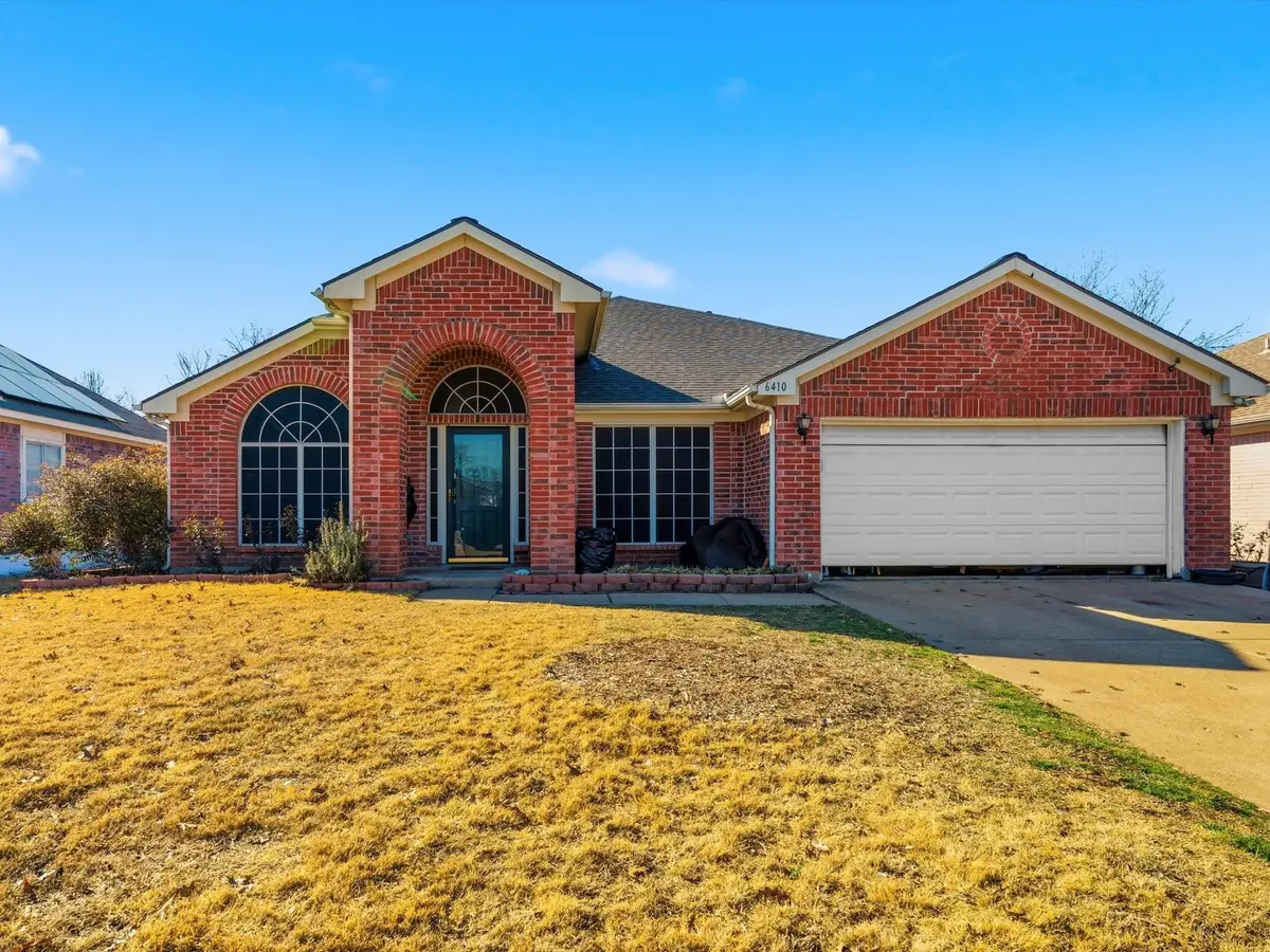6410 St Alban Court, Arlington, TX 76001 - #1