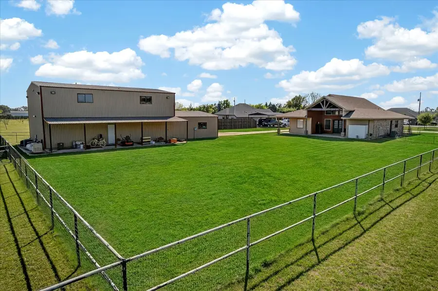 611 Mohawk Drive, Tioga, TX 76271 - #3